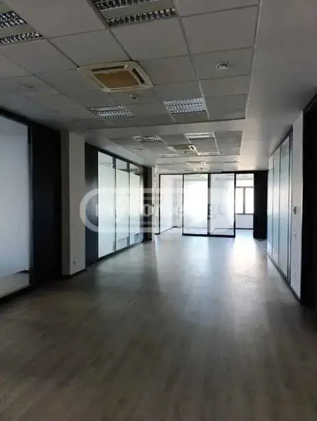Office Commercial Area For Rent In Sololaki view 1