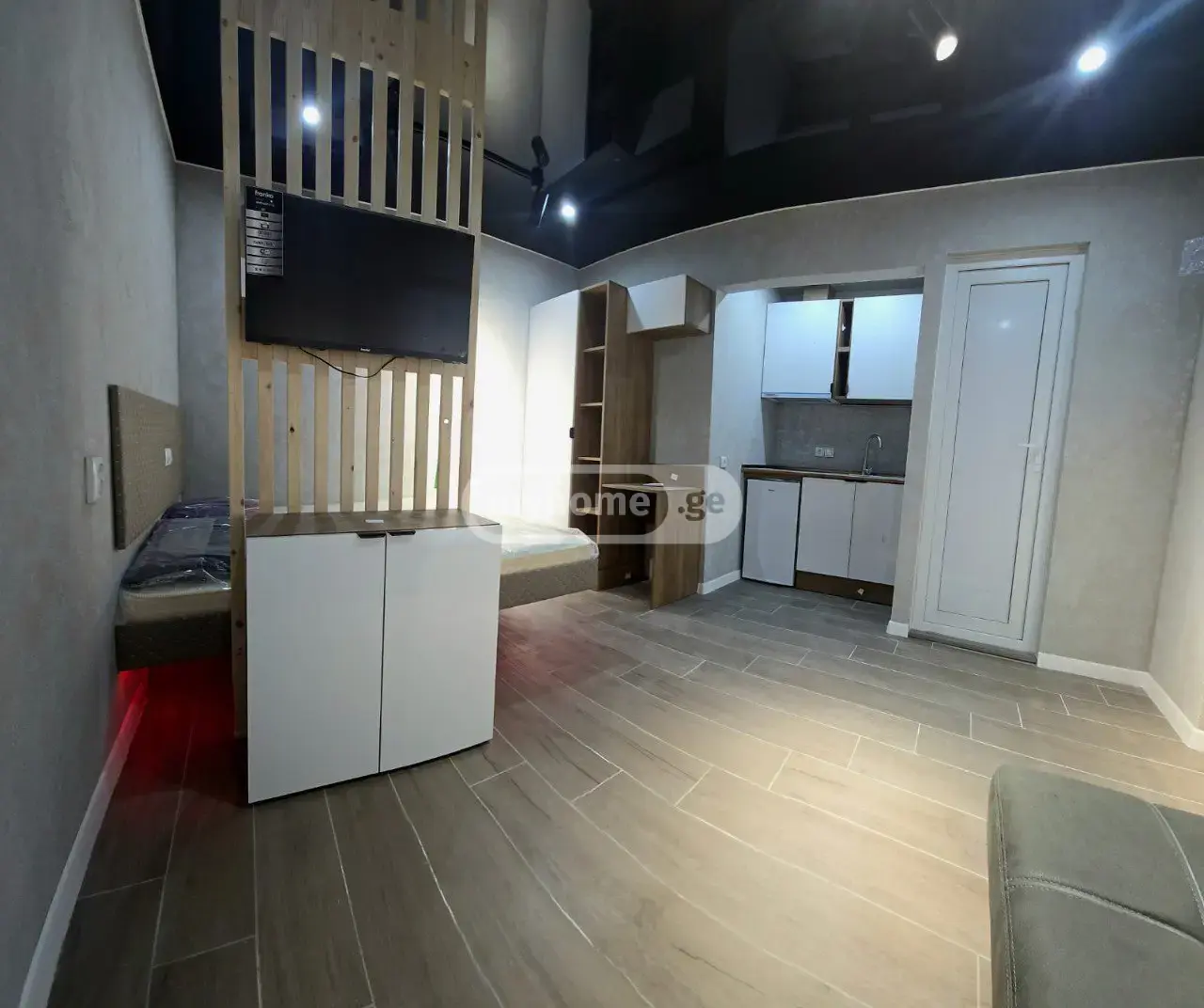 10+ Room Hotel For Rent In Krtsanisi view 8