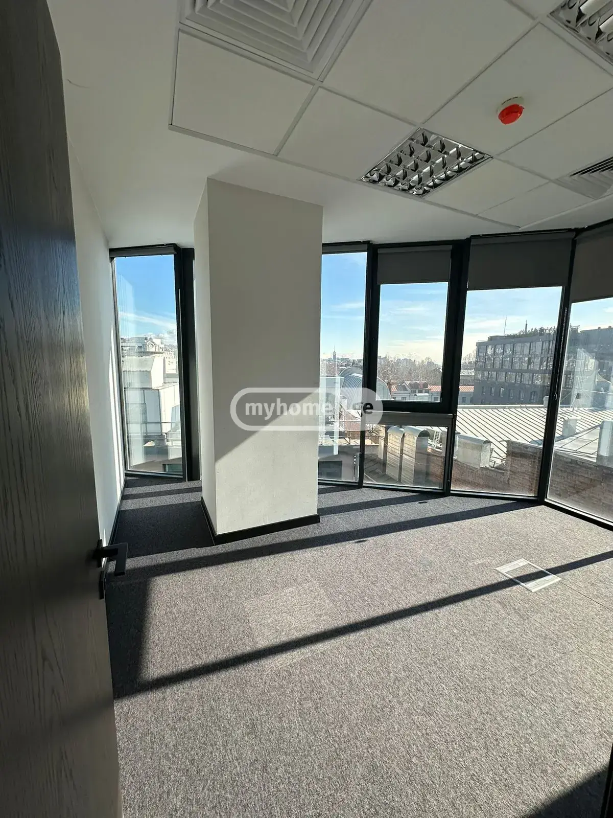 Office Commercial Area For Rent In Sololaki view 19