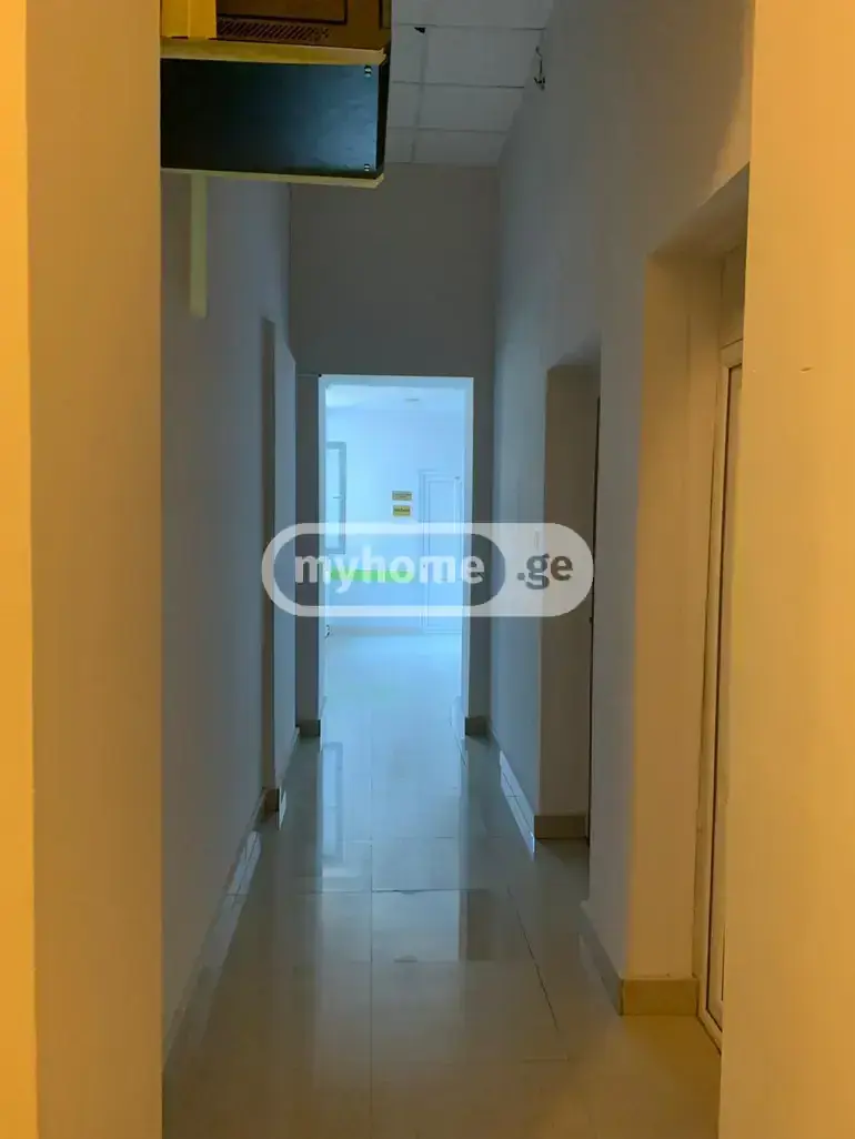 Office Commercial Area For Rent In Vera view 3