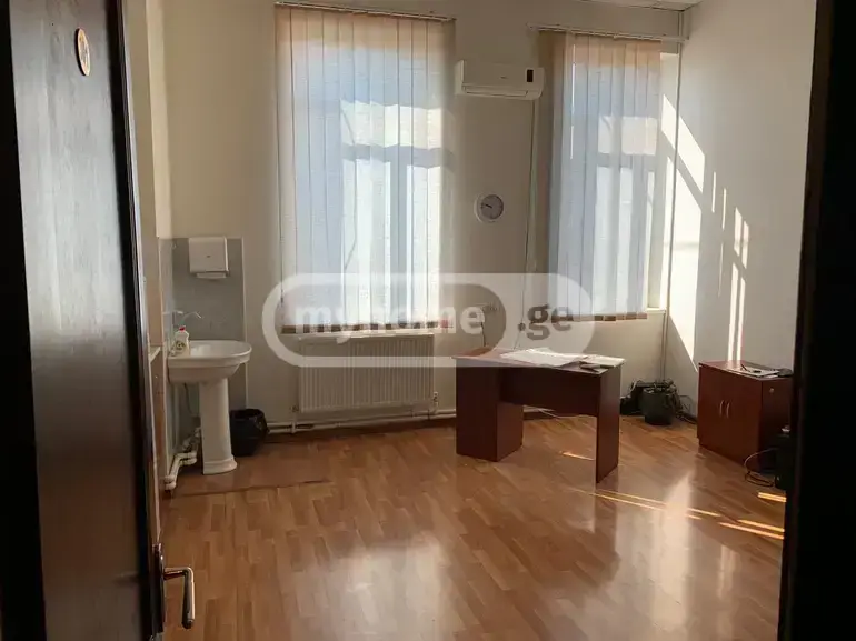 Office Commercial Area For Rent In Vera view 1
