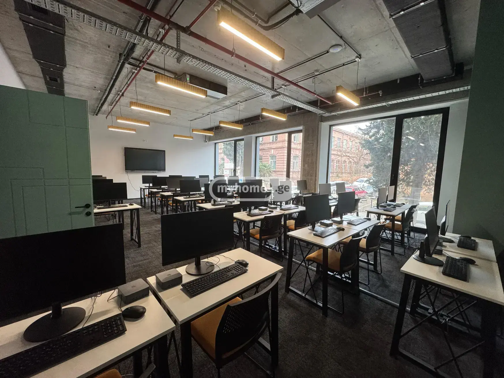 Office Commercial Area For Rent In Avlabari view 18