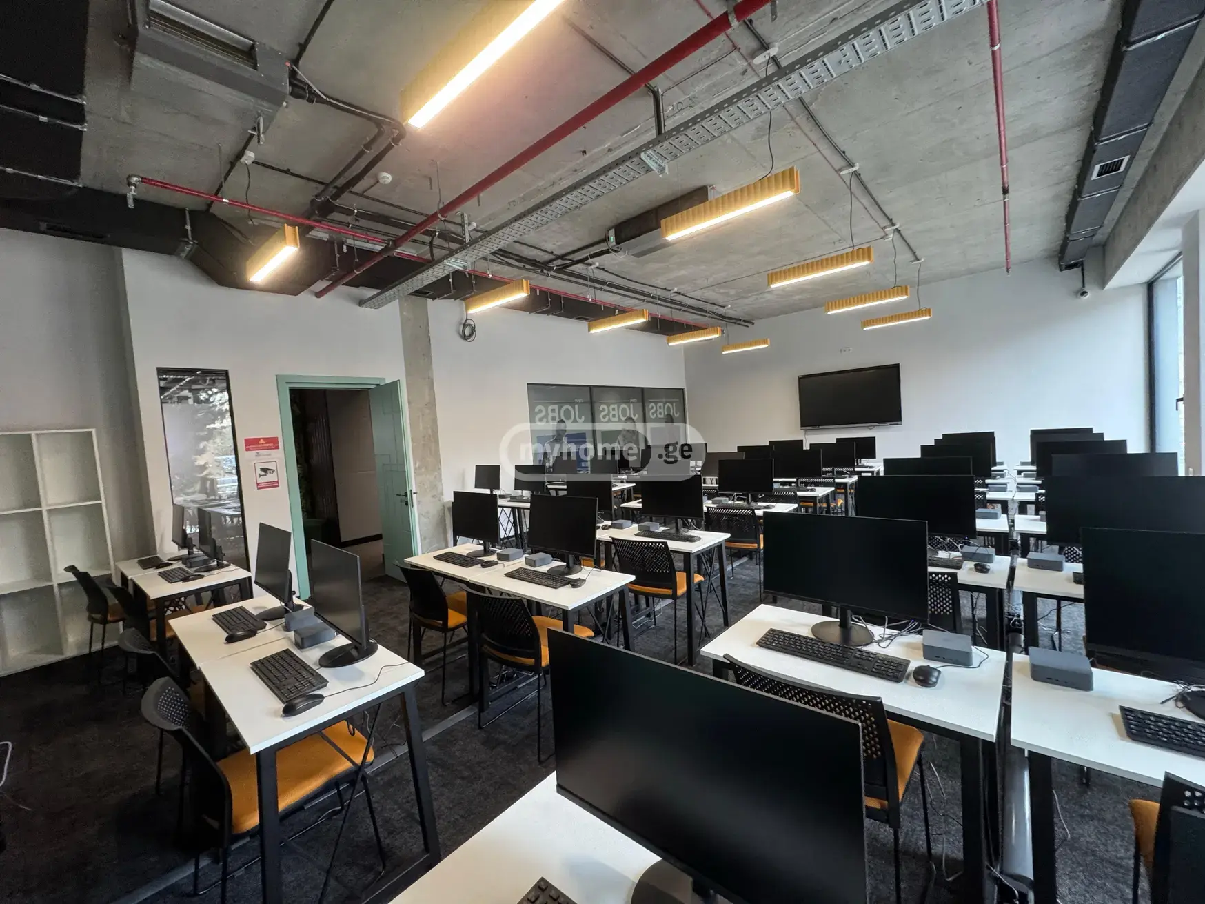 Office Commercial Area For Rent In Avlabari view 5