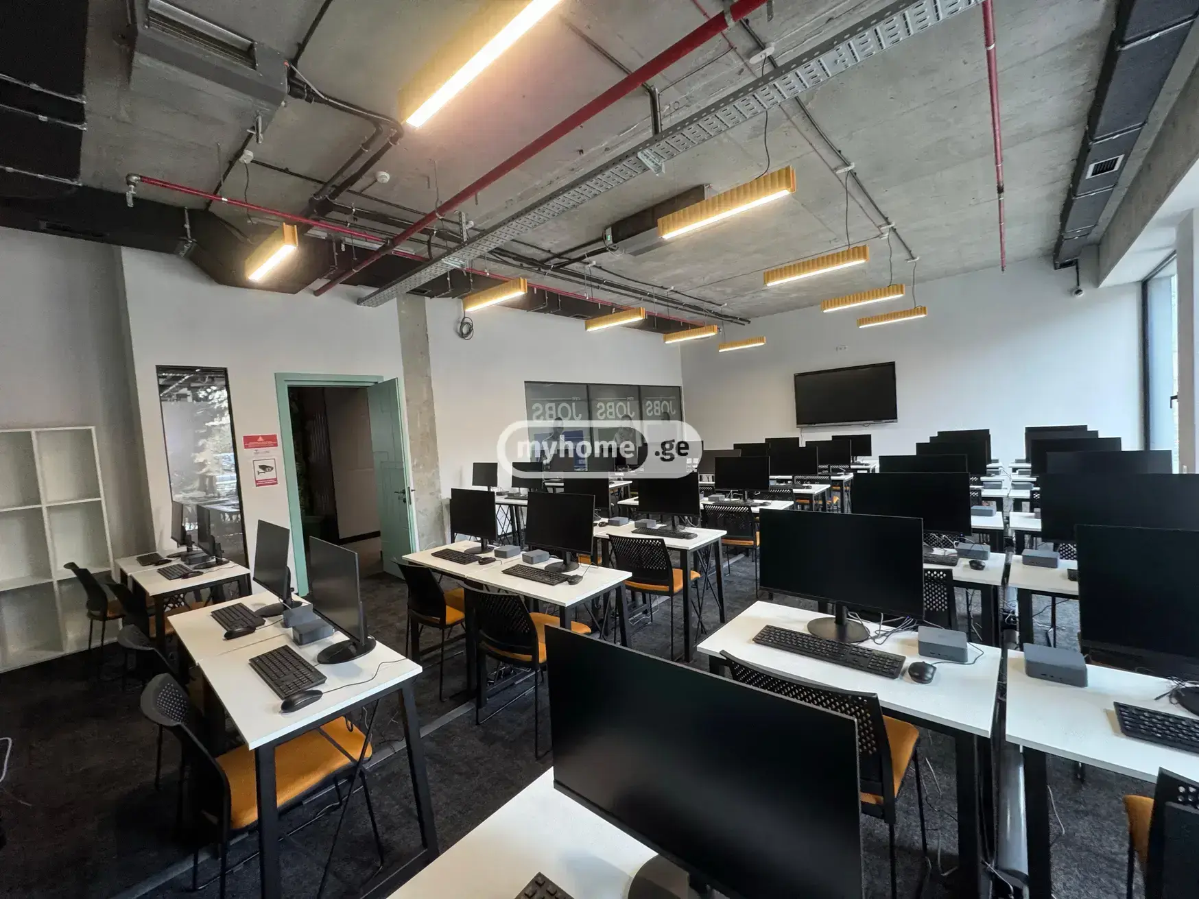 Office Commercial Area For Rent In Avlabari view 11