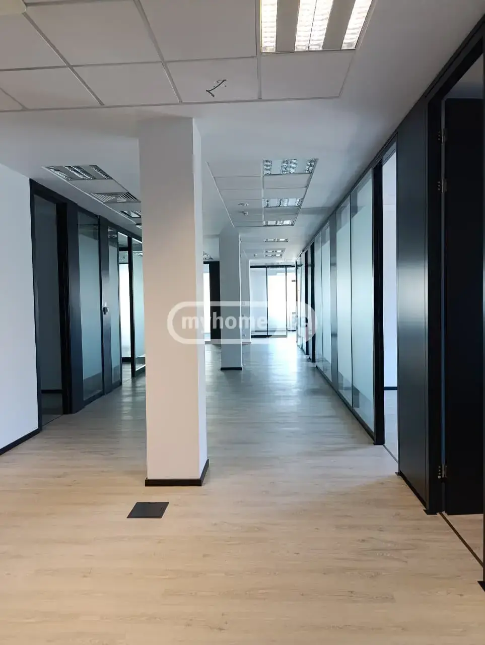 Office Commercial Area For Rent In Sololaki view 1