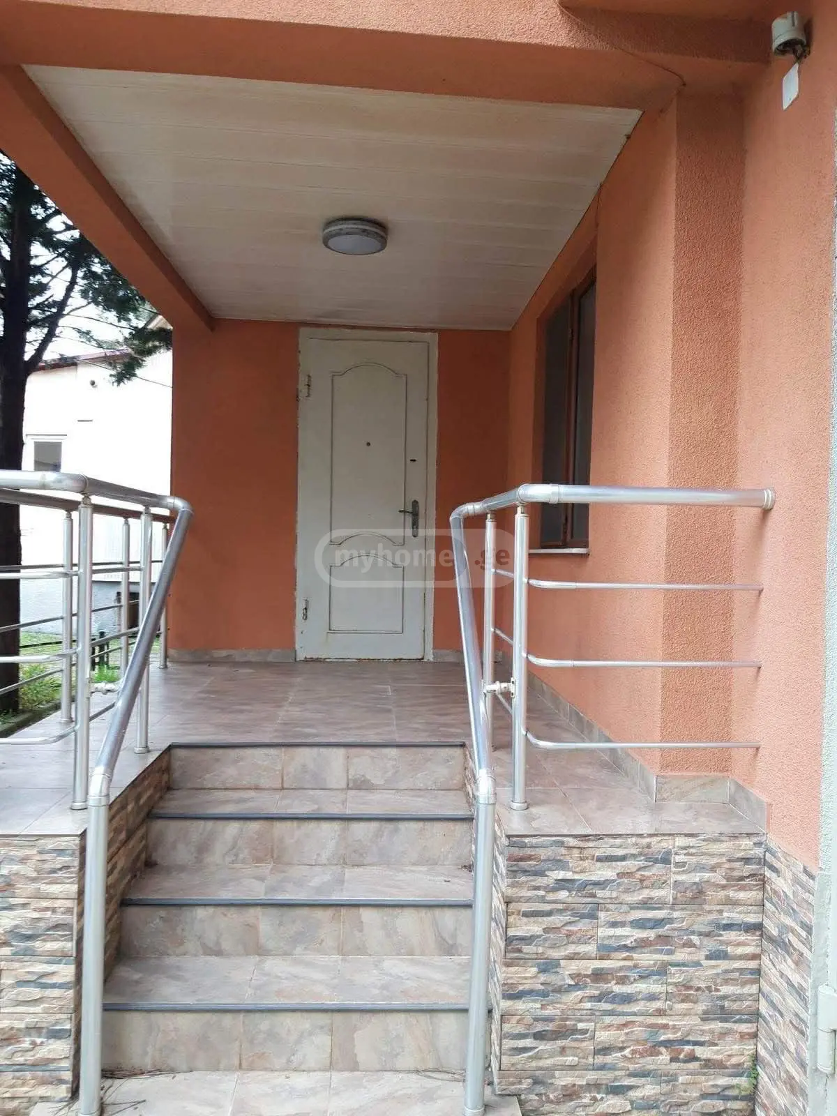 6 Room Country House For Sale view 9