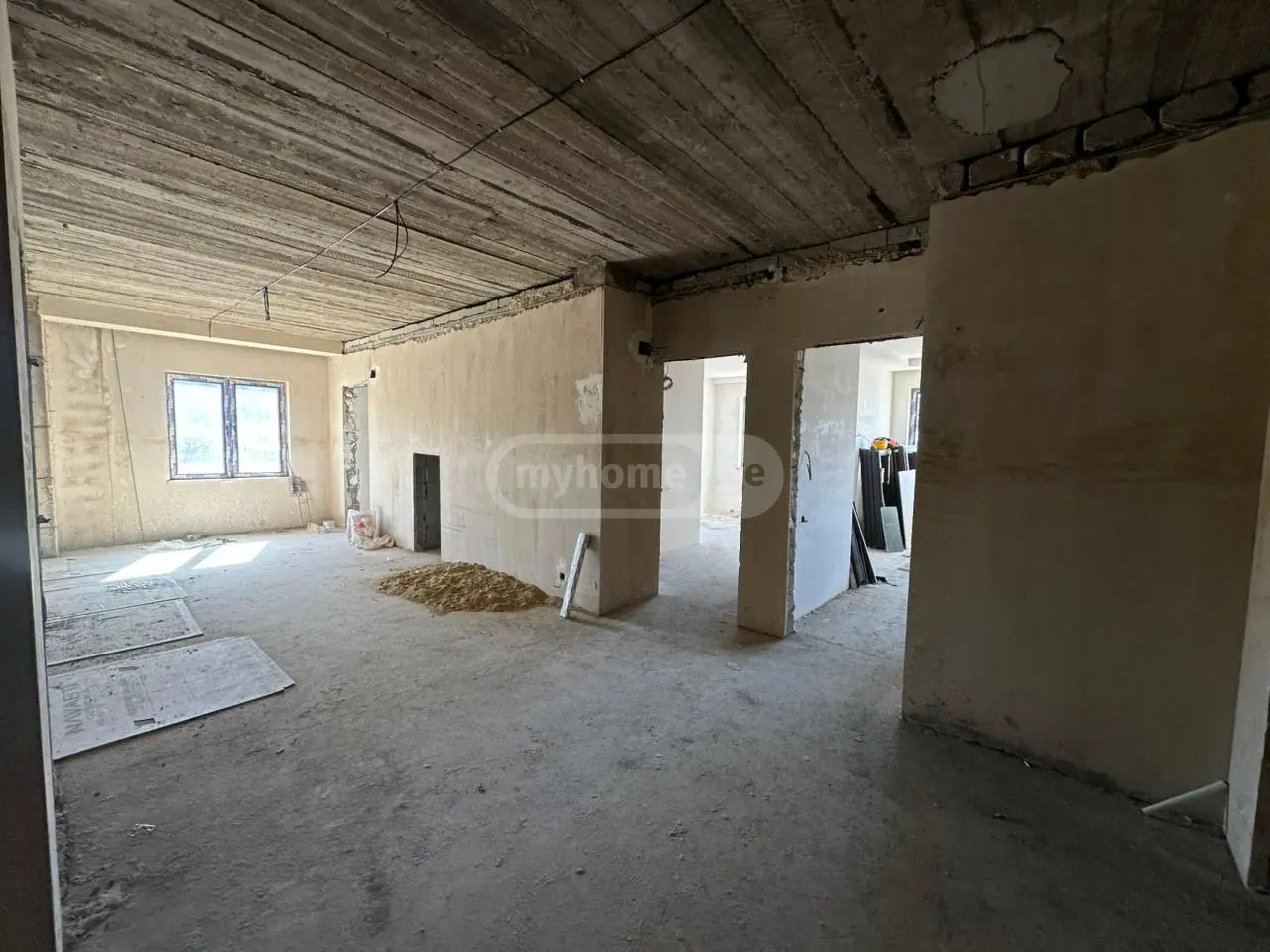 Universal Commercial Area For Rent In Isani view 7