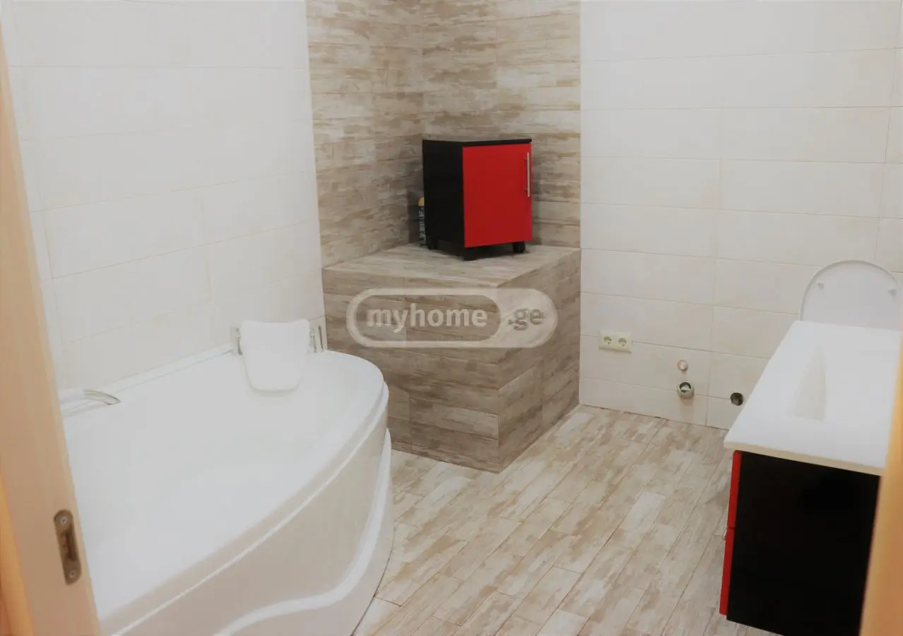 3 Room Country House For Rent In Saguramo, In Mtskheta Municipality view 10