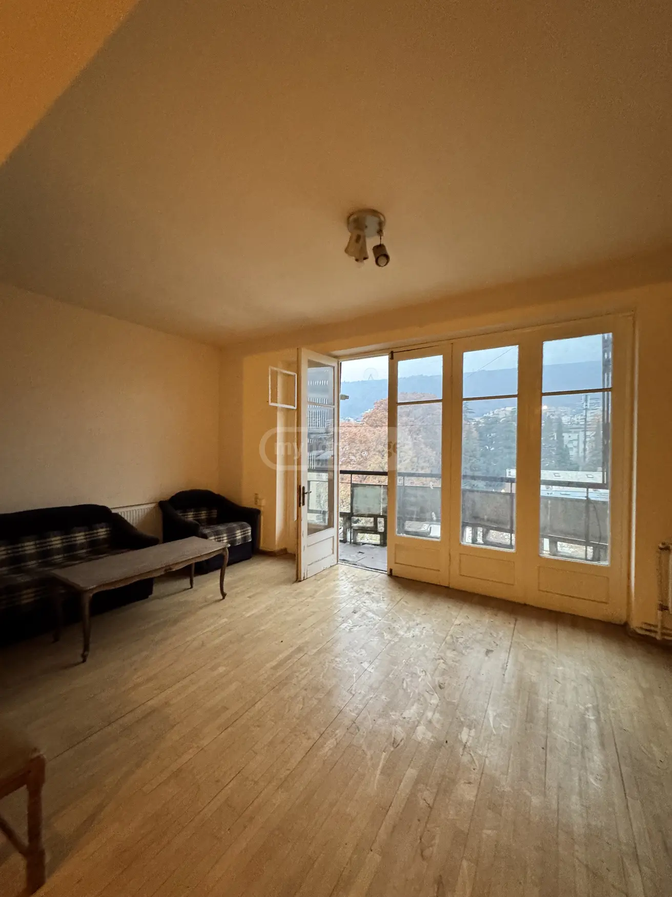 5 Room Apartment For Sale view 1