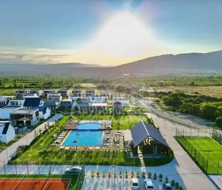 5 Room Private House For Sale view 4