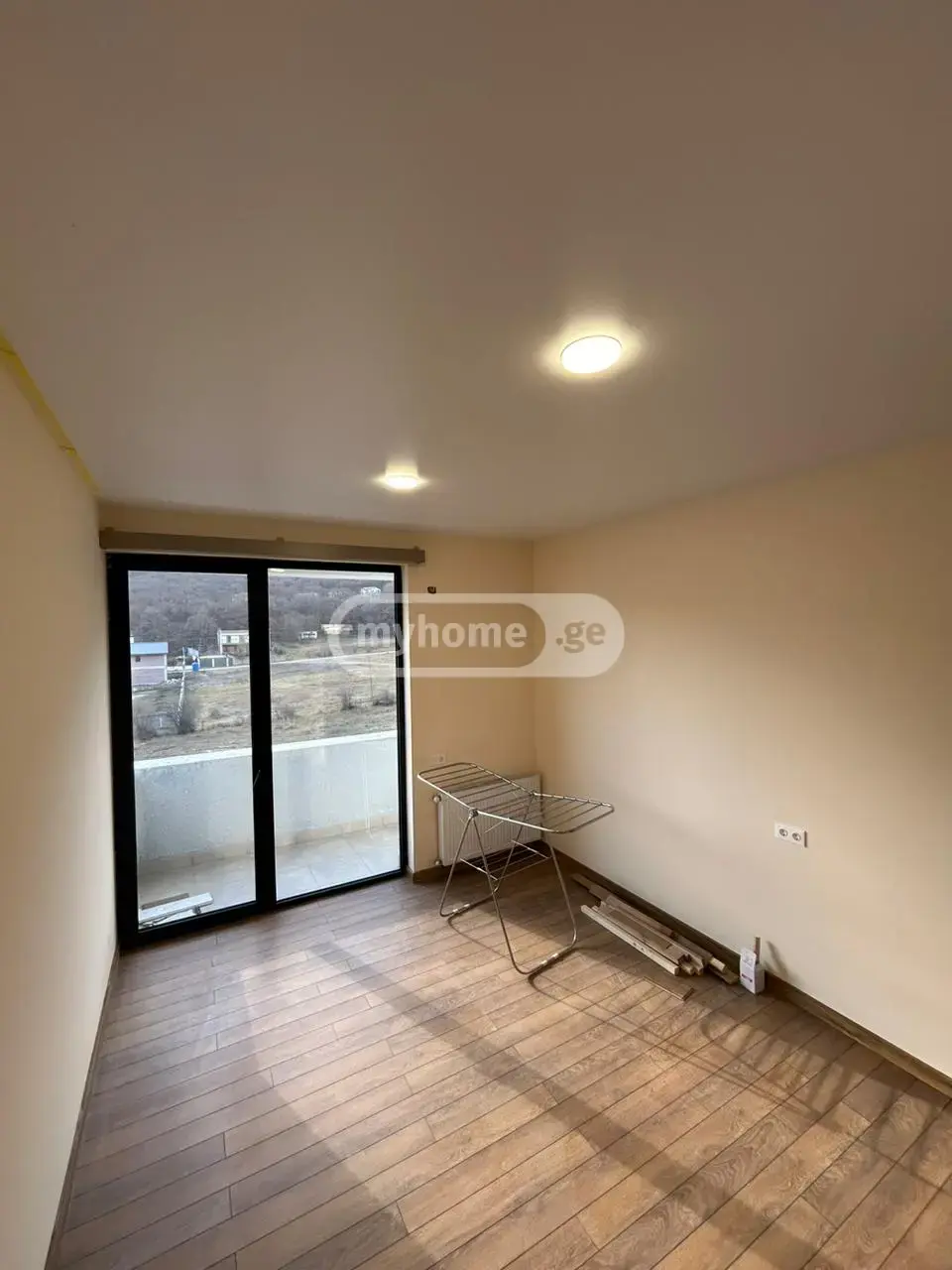7 Room Private House For Sale view 6