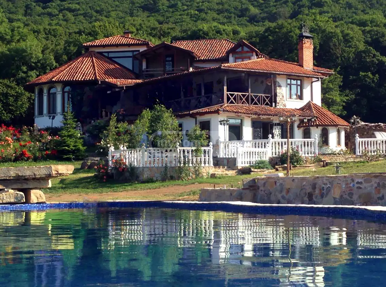 10+ Room Private House Daily Rent In Tsodoreti view 1