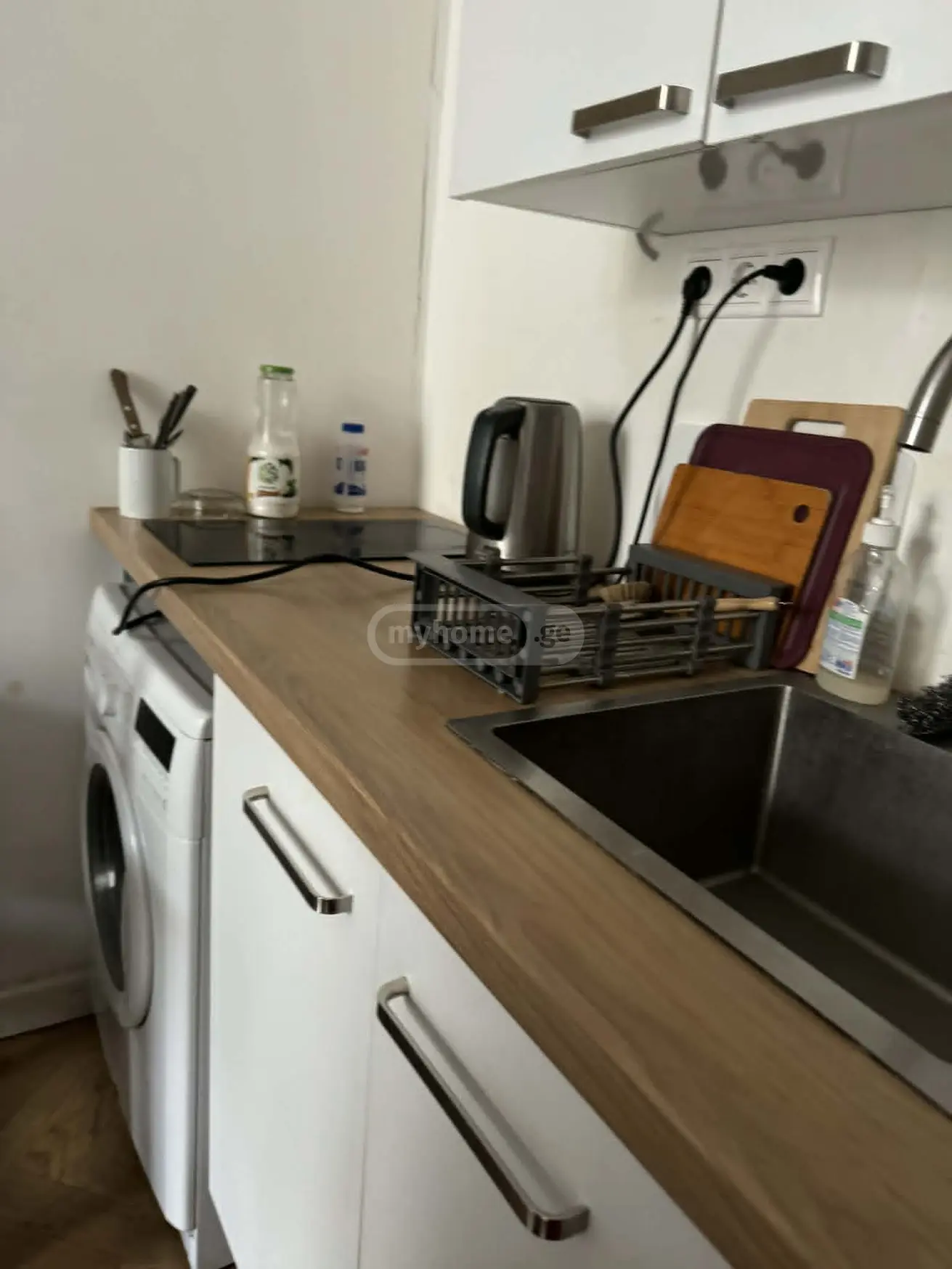 9 Room Hotel For Rent In Mtatsminda view 10