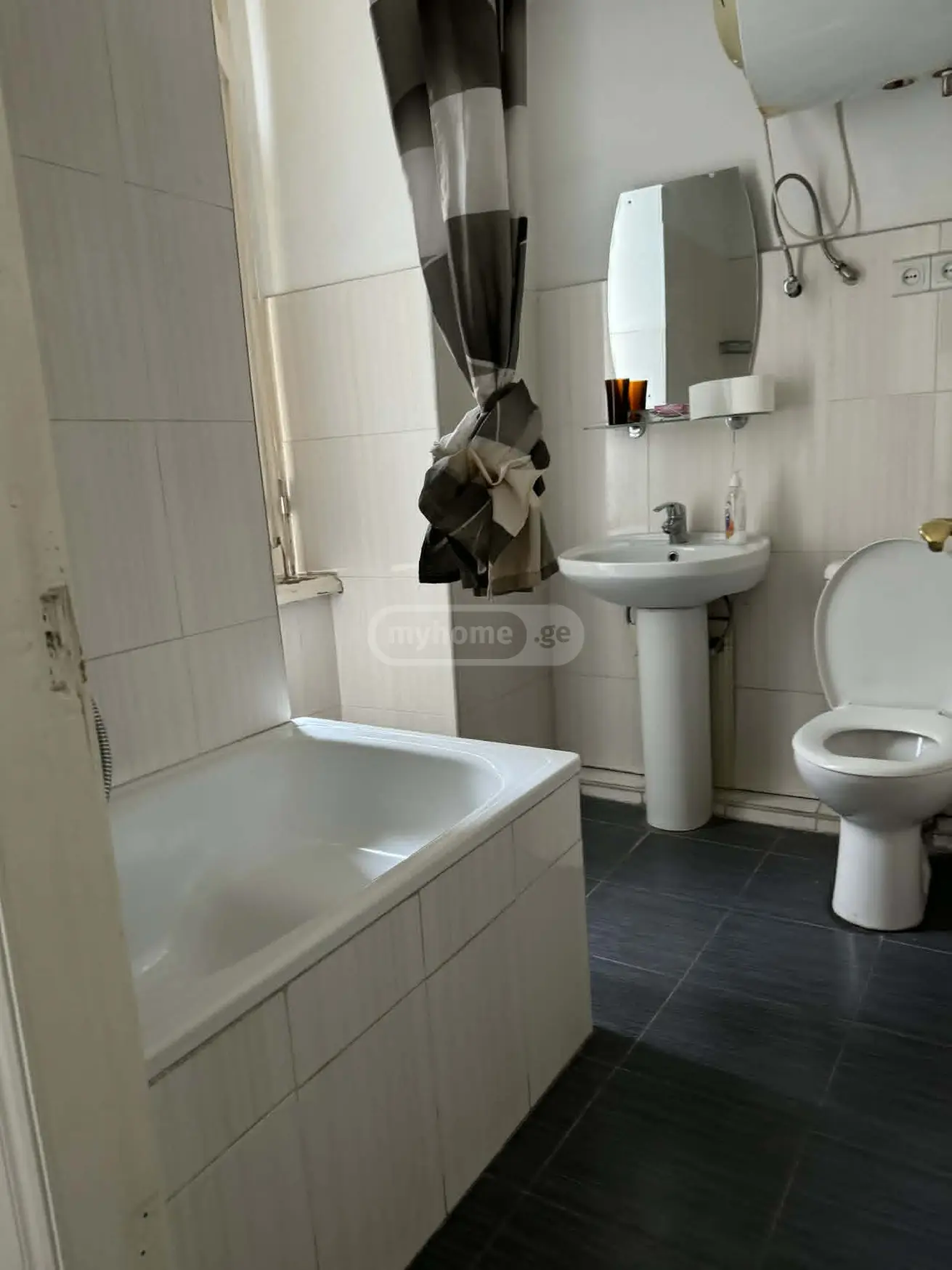 9 Room Hotel For Rent In Mtatsminda view 7