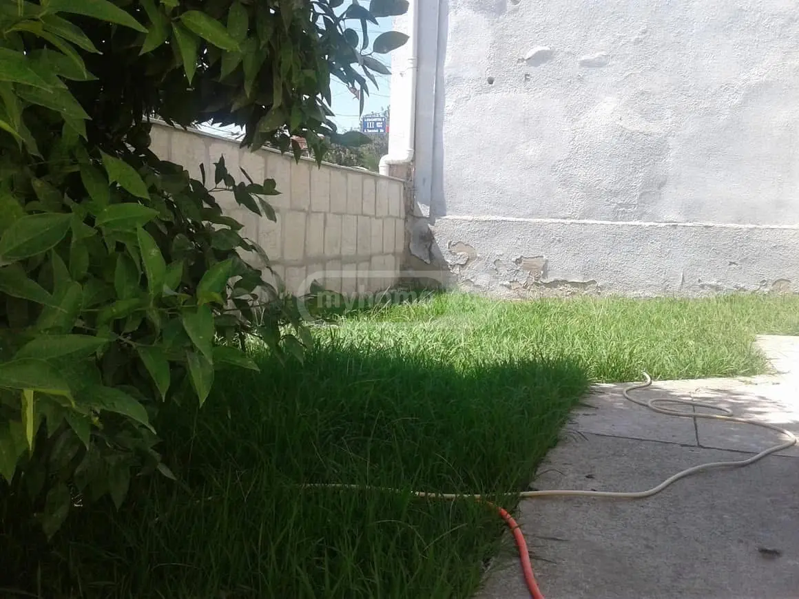 6 Room Private House For Sale view 8