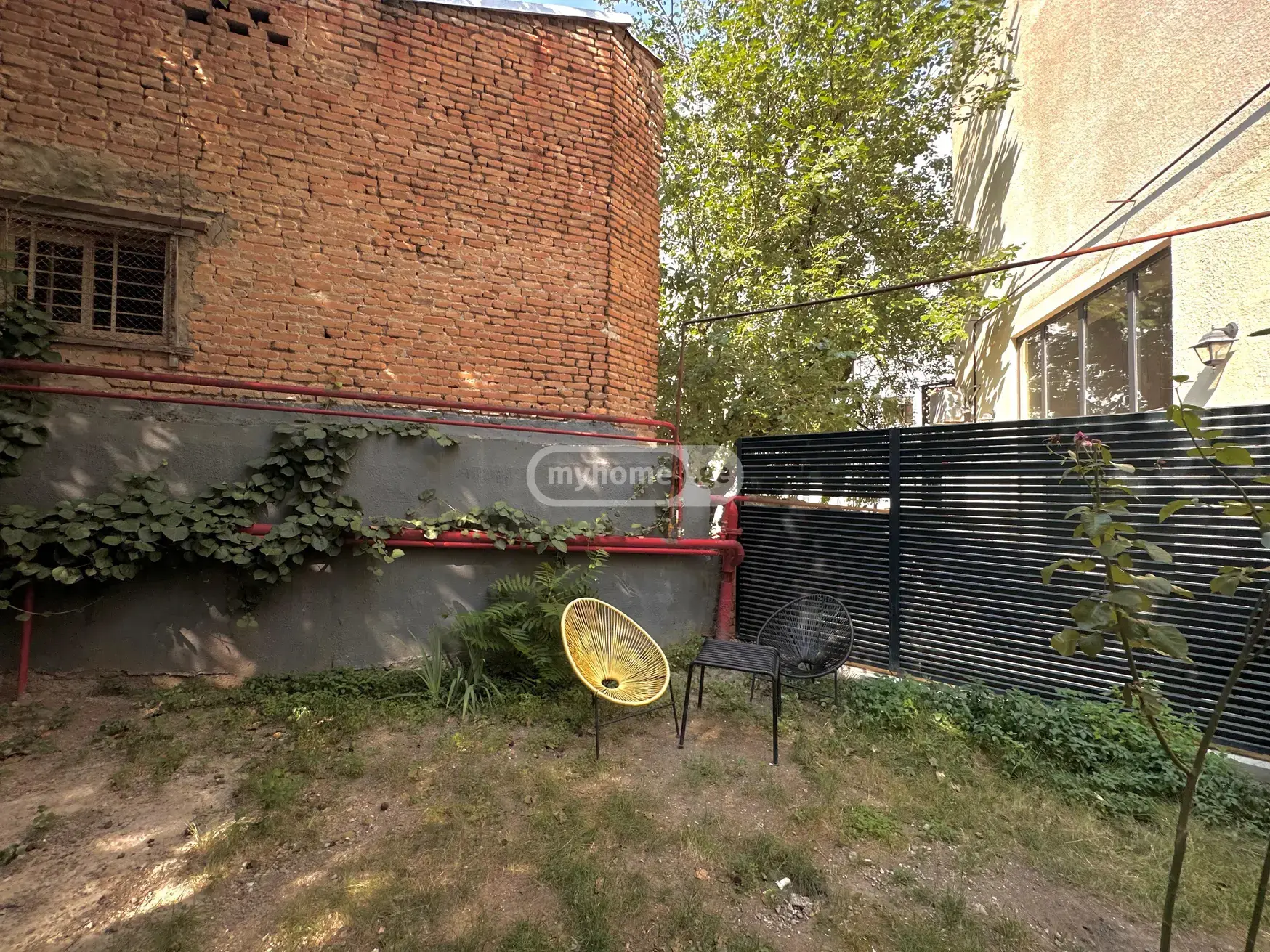 2 Room Private House For Rent In Mtatsminda view 10
