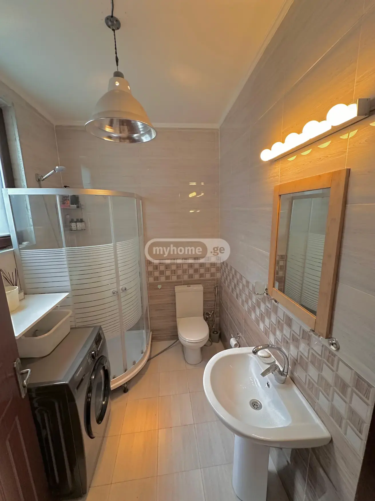 2 Room Private House For Rent In Mtatsminda view 9