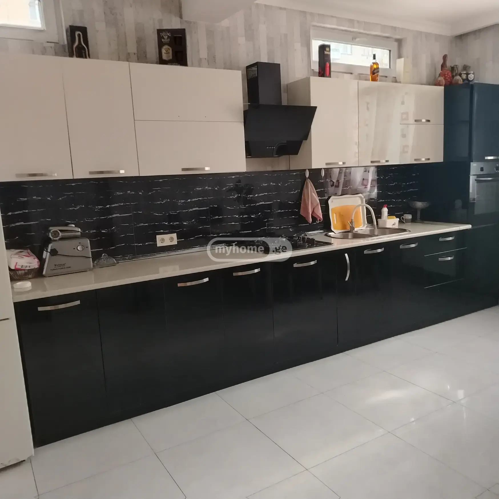 8 Room Private House For Rent In Gldani view 1