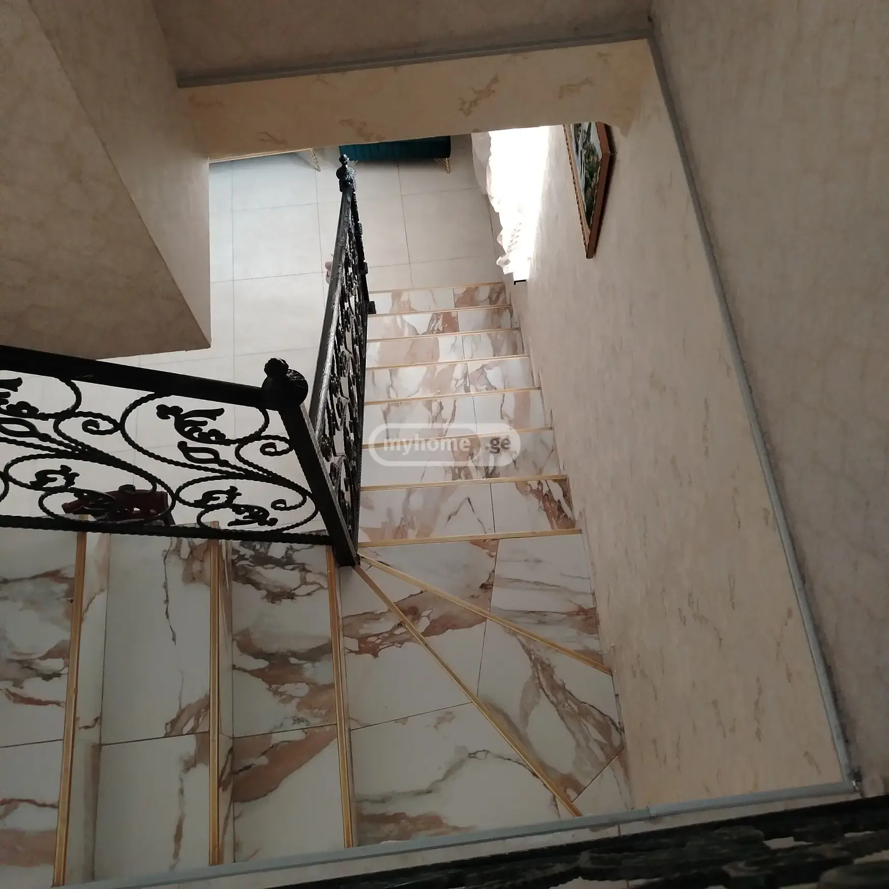 8 Room Private House For Rent In Gldani view 4
