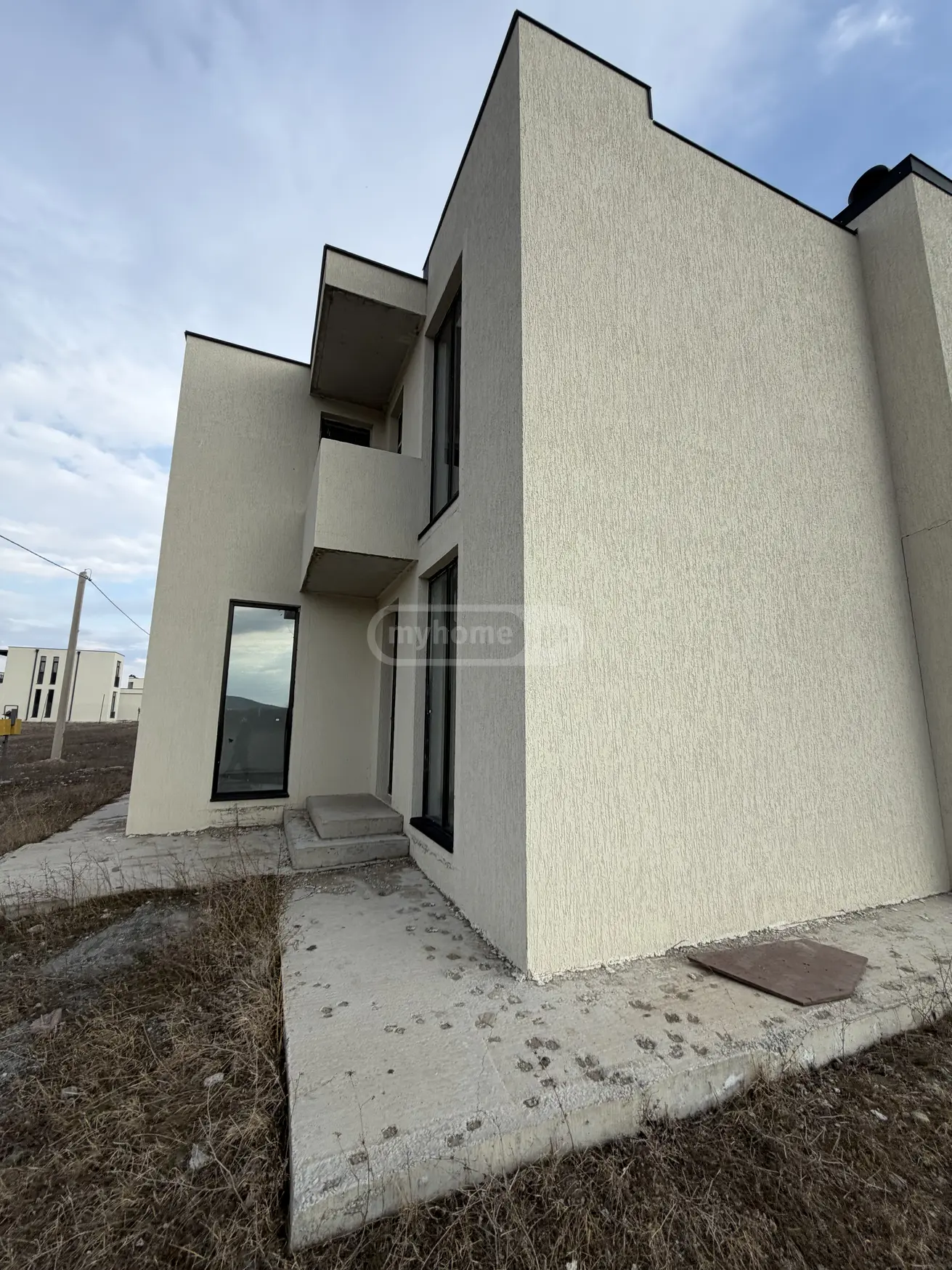 5 Room Private House For Sale view 12