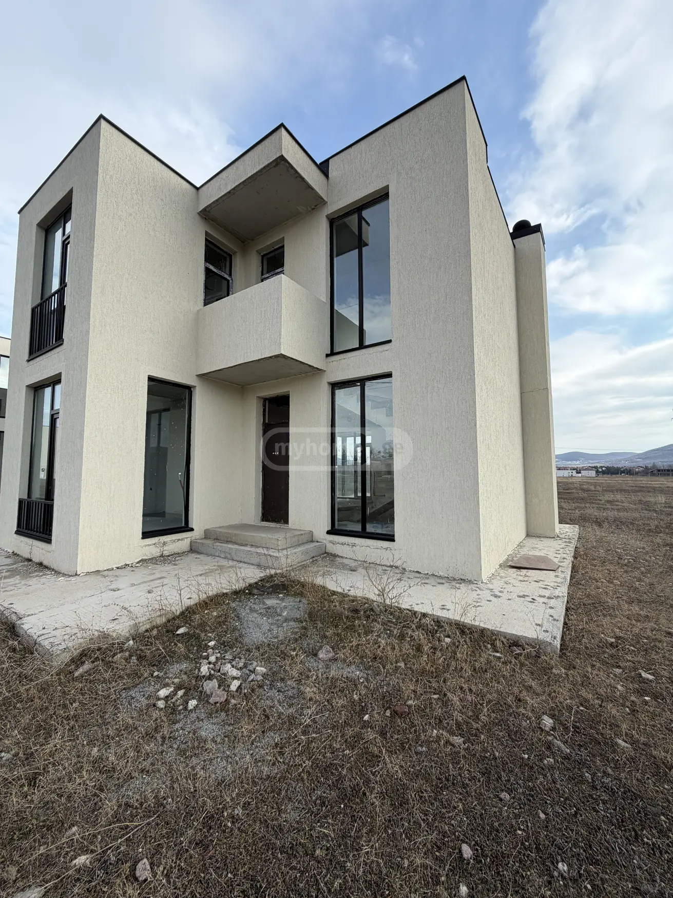 5 Room Private House For Sale view 15
