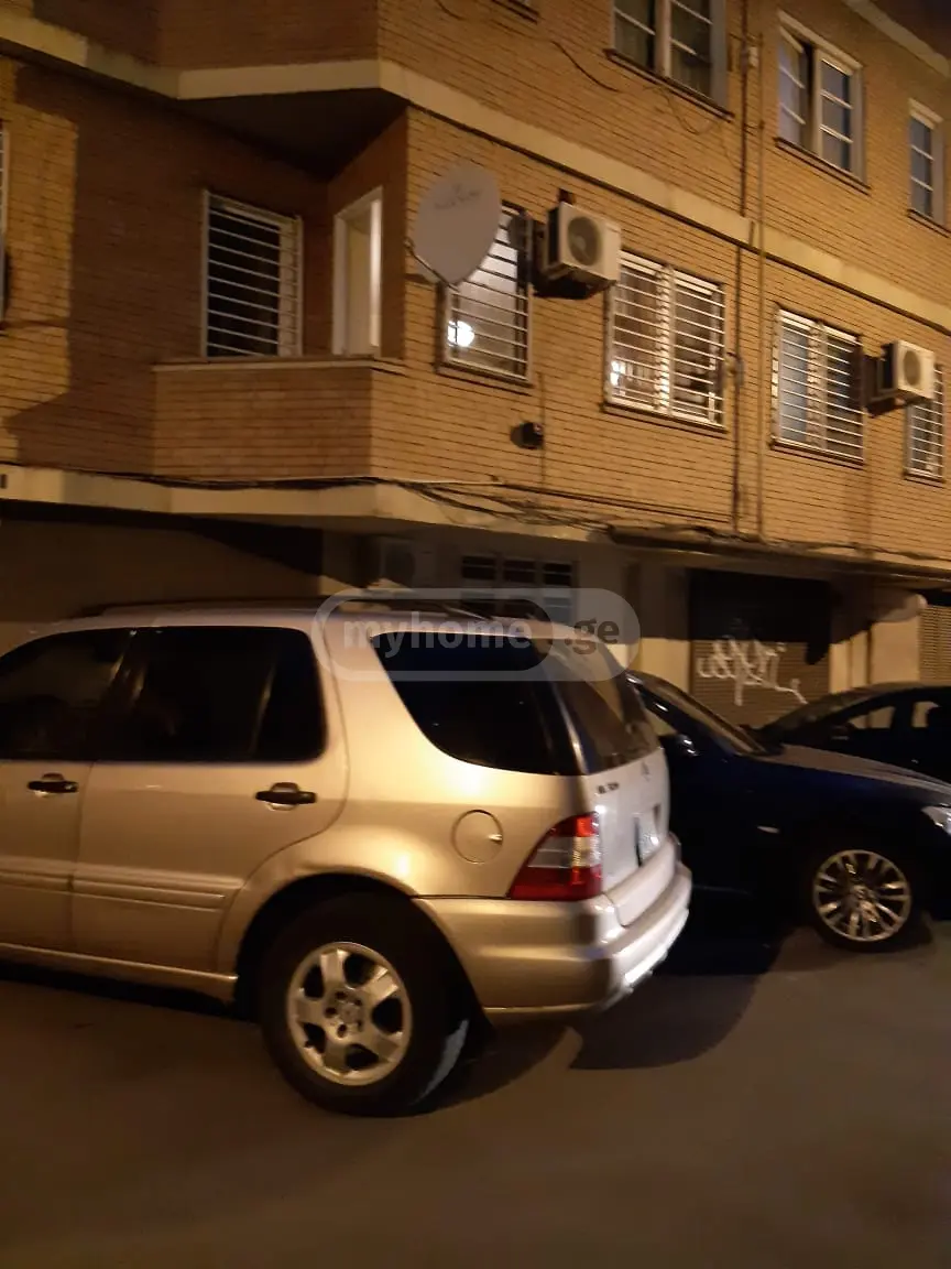 1 Room Apartment Daily Rent In Mtatsminda view 11