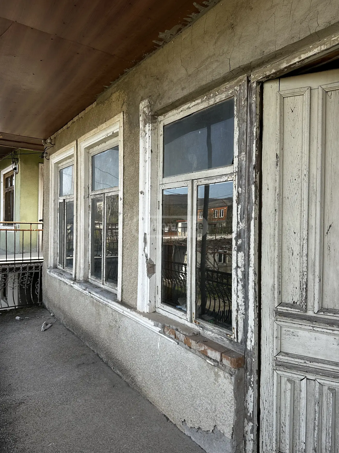 10+ Room Private House For Sale In Tskaltubo view 9