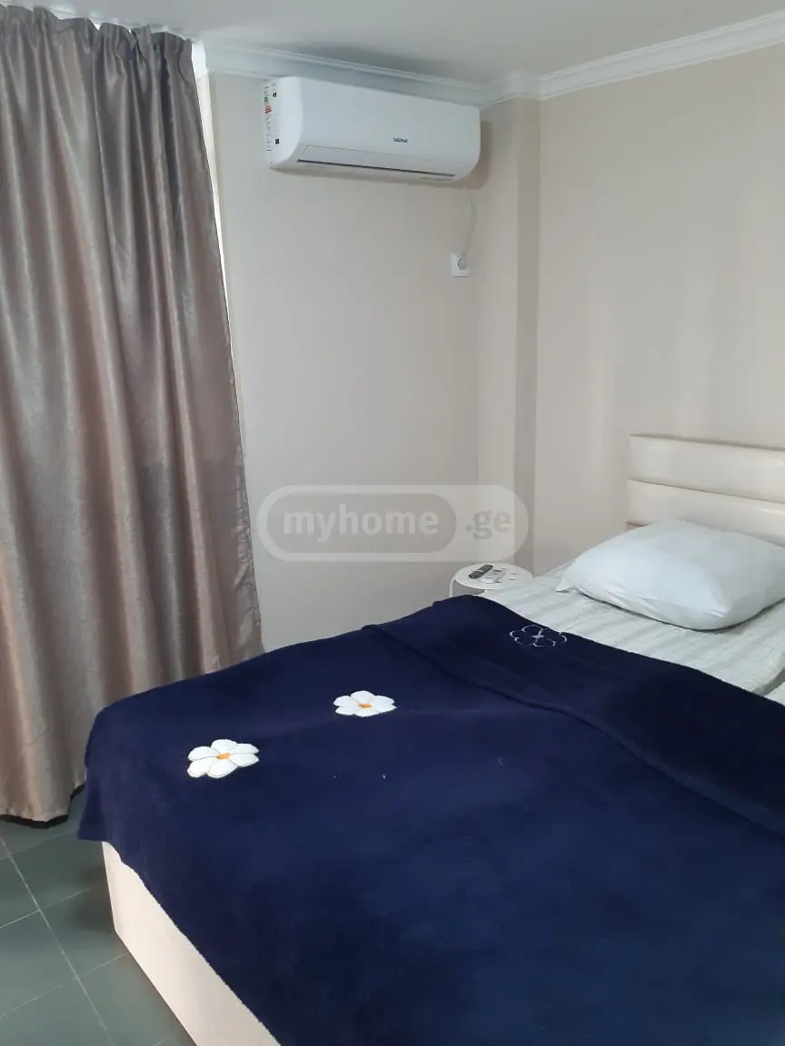 1 Room Apartment Daily Rent In Mtatsminda view 7
