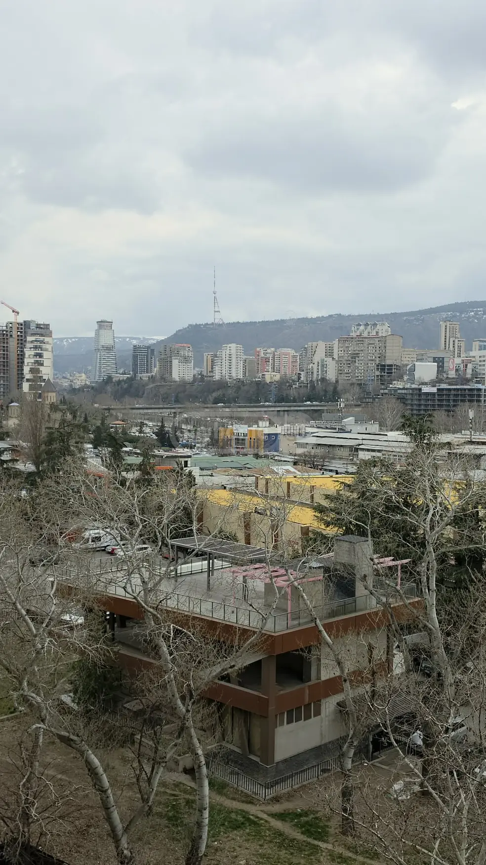 3 Room Apartment For Rent In Didube view 9