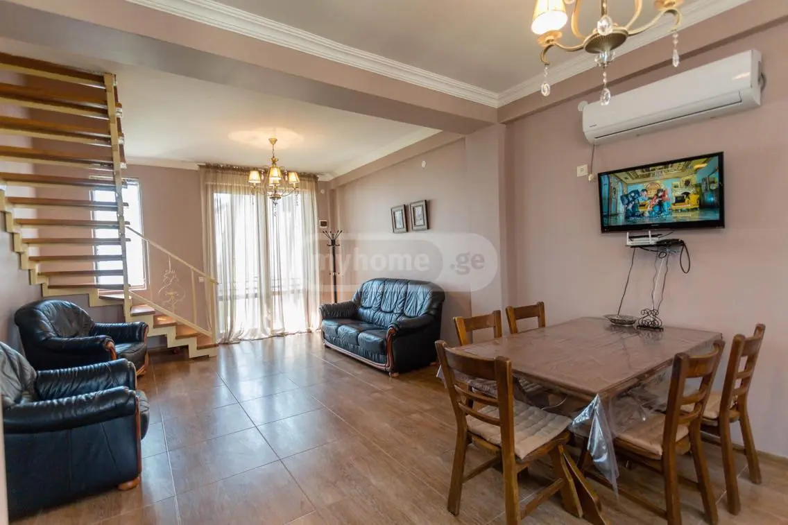 5 Room Private House Daily Rent In Lanchkhuti Municipality view 2