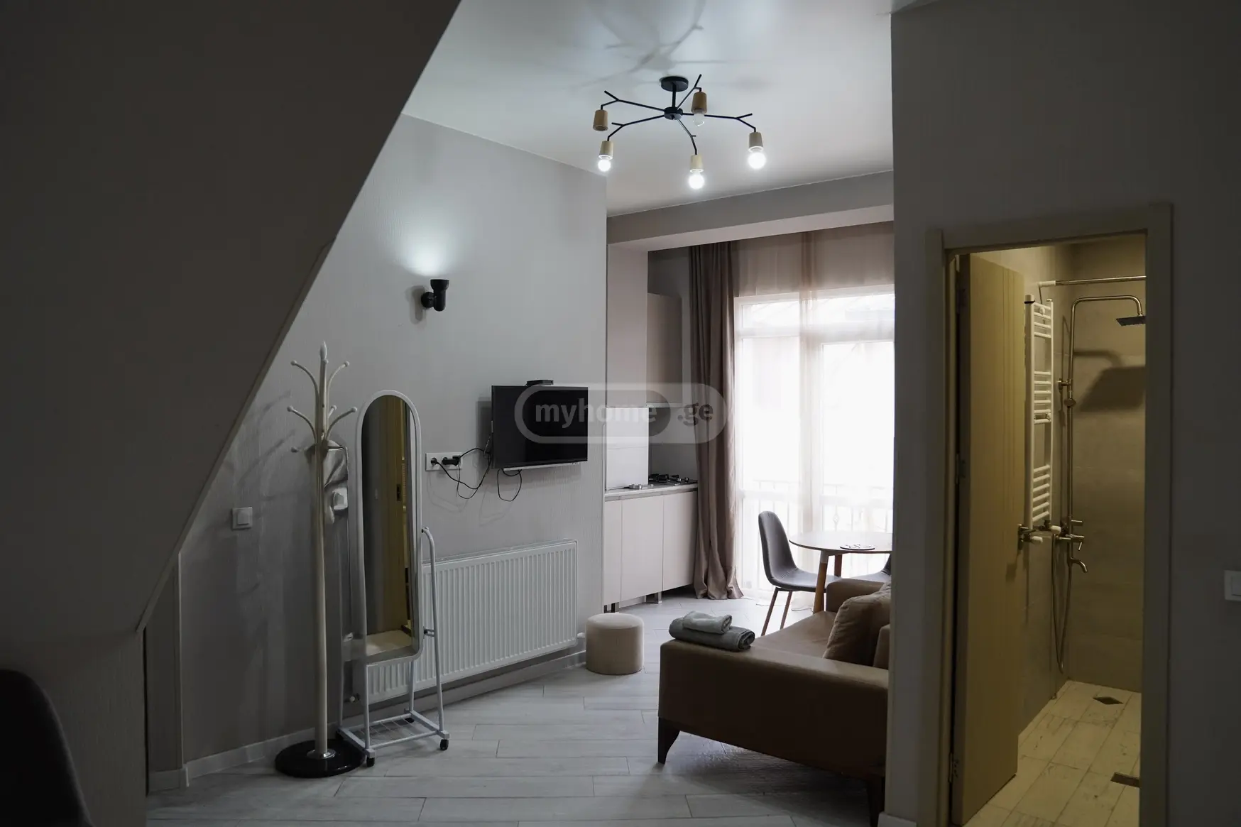 1 Room Apartment Daily Rent In Gori view 3