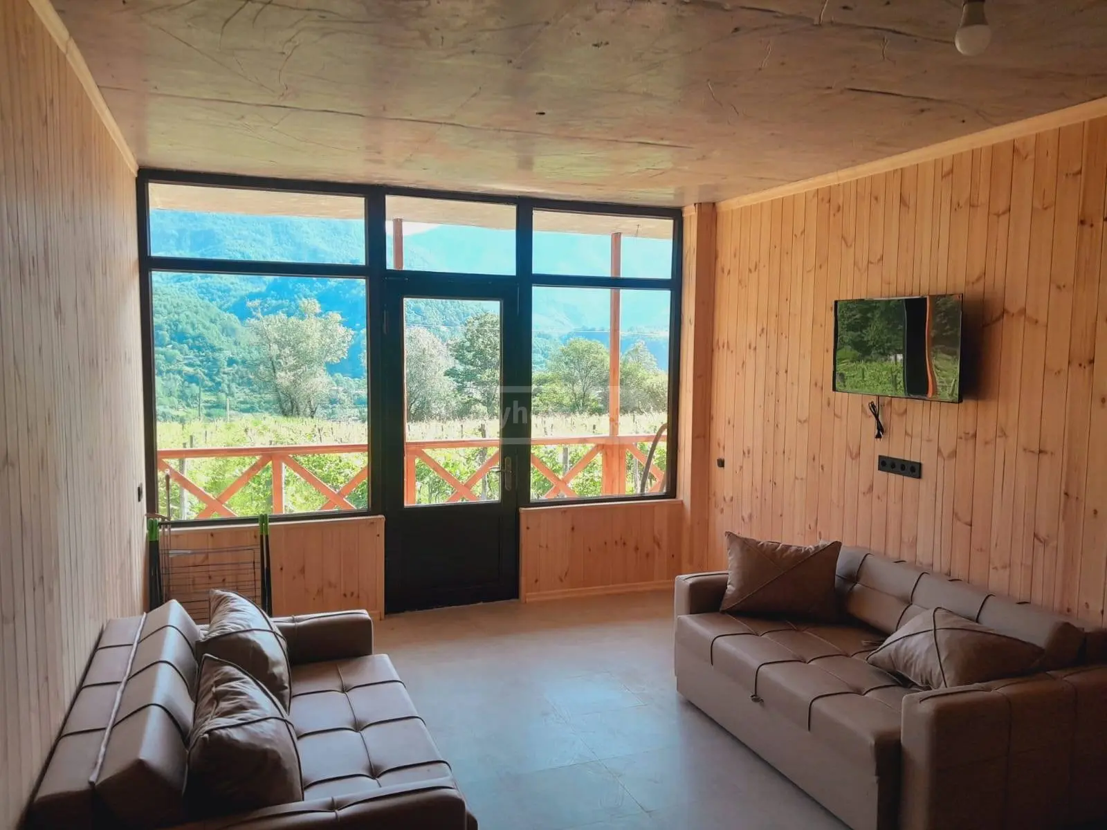 2 Room Country House Daily Rent In Ambrolauri view 4