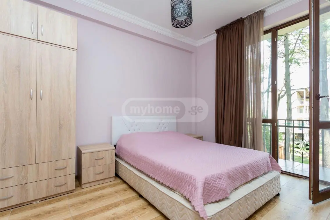 5 Room Private House Daily Rent In Lanchkhuti Municipality view 7