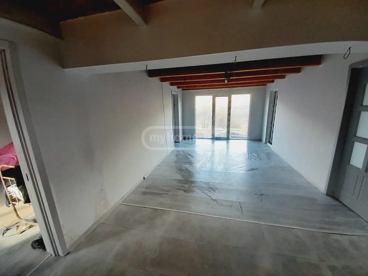 8 Room Private House For Sale view 7