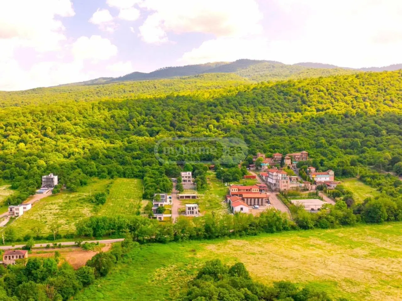 3 Room Private House For Sale view 5