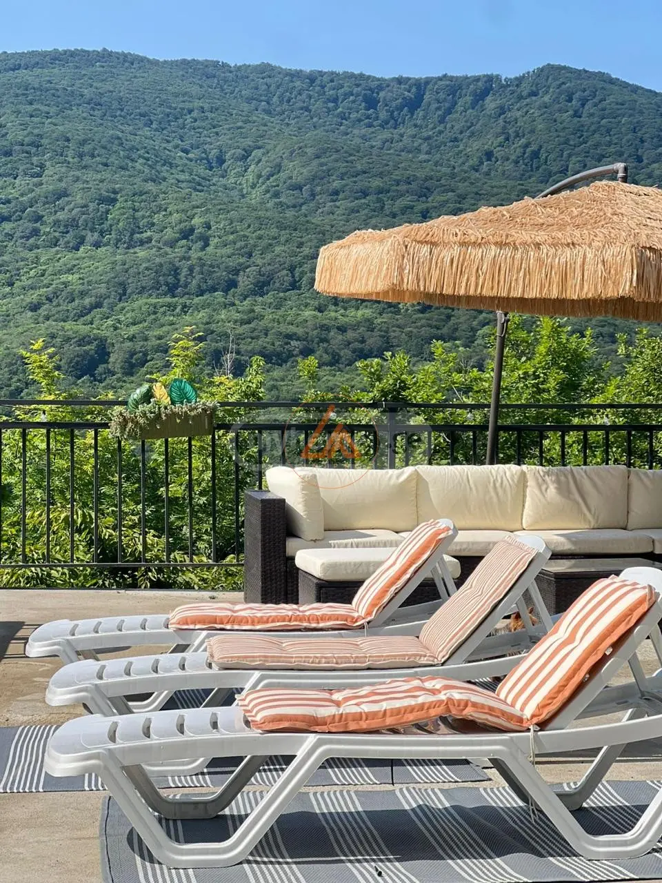 9 Room Apartment For Sale view 3