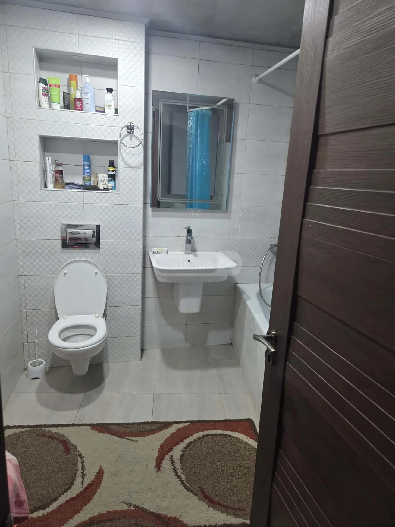 9 Room Private House For Sale view 6