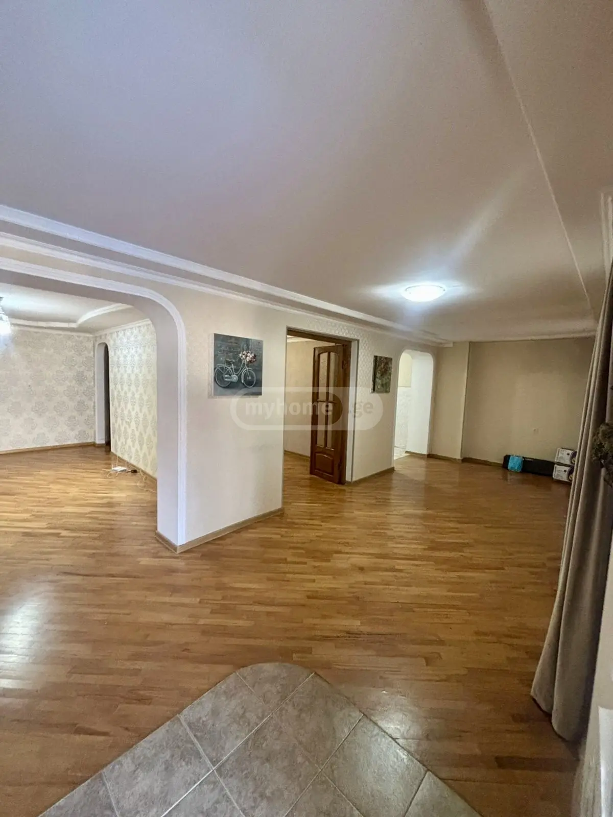 Продажа 3-комната Квартира view 8