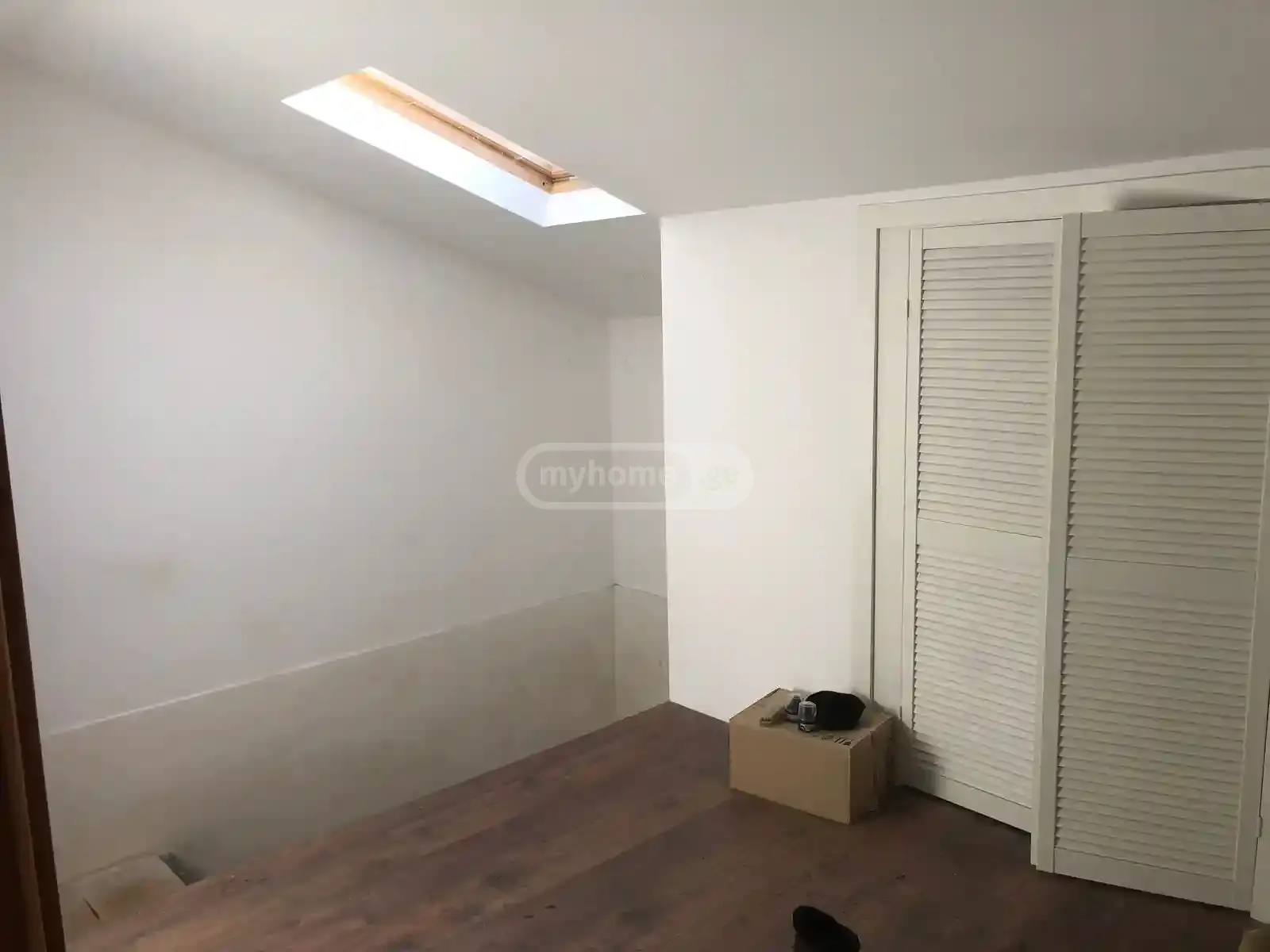 7 Room Private House For Sale view 11