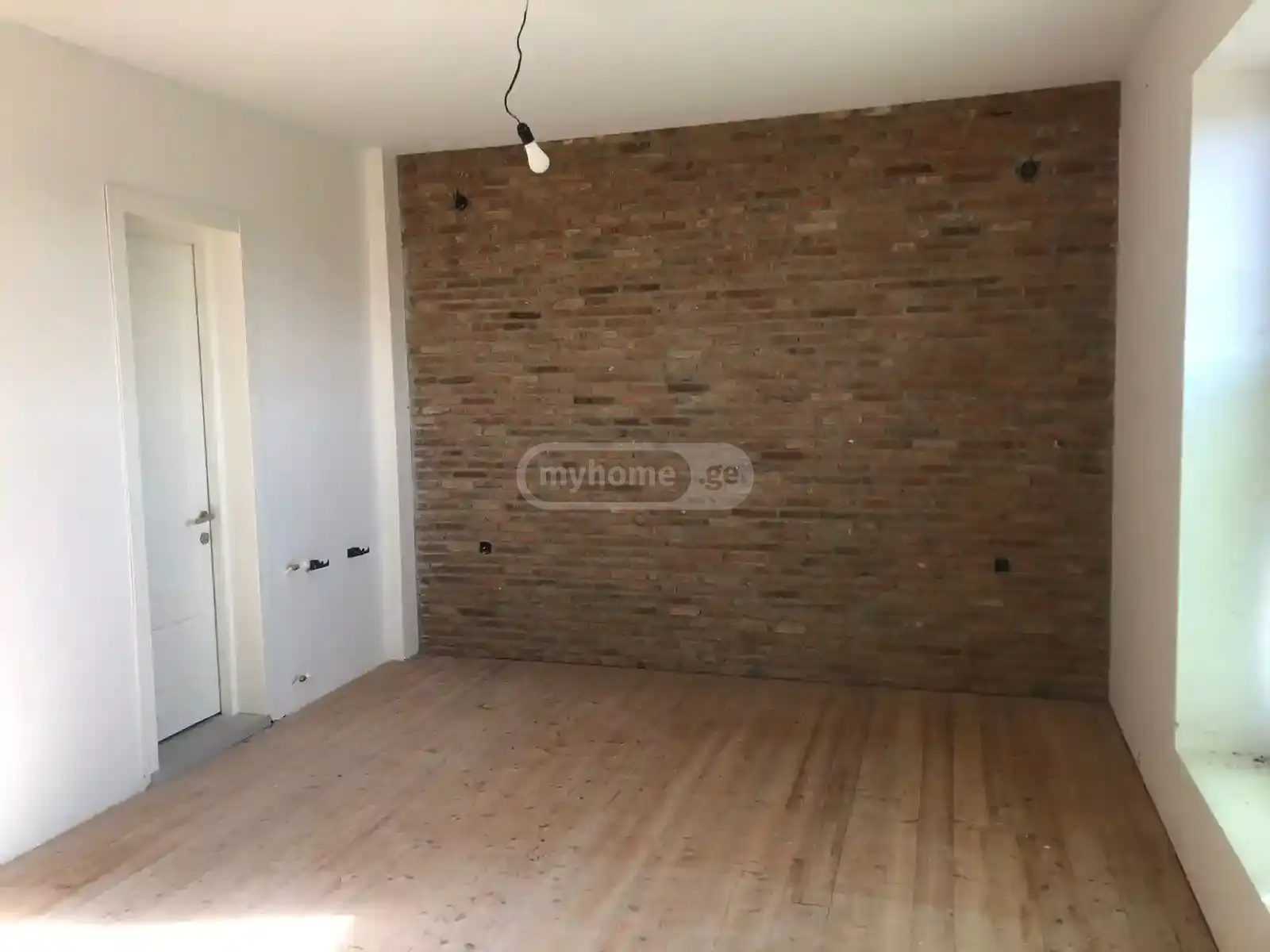 7 Room Private House For Sale view 10