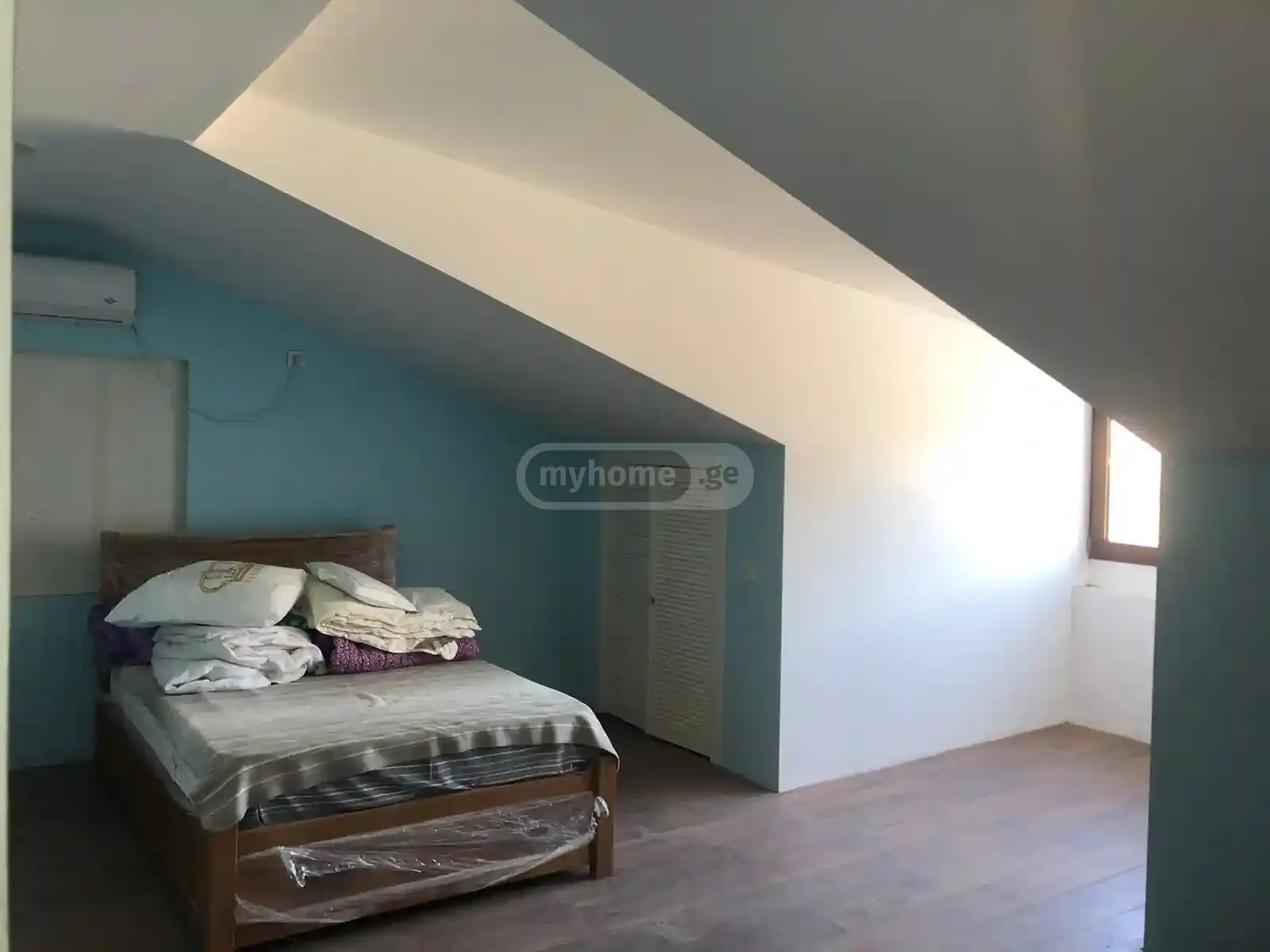 7 Room Private House For Sale view 13
