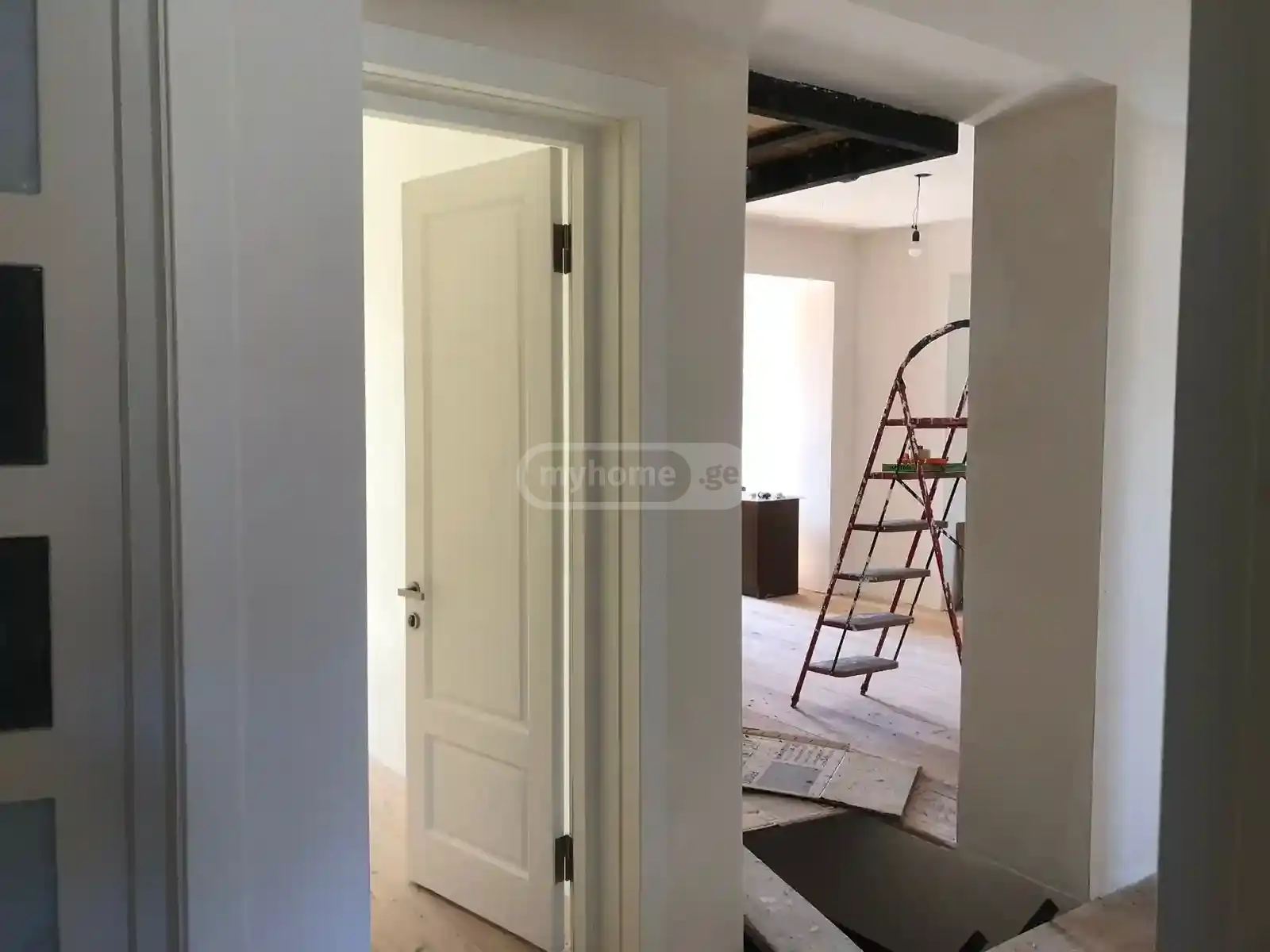 7 Room Private House For Sale view 6