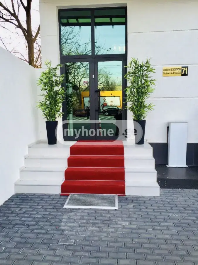 10+ Room Hotel For Rent In Isani view 4