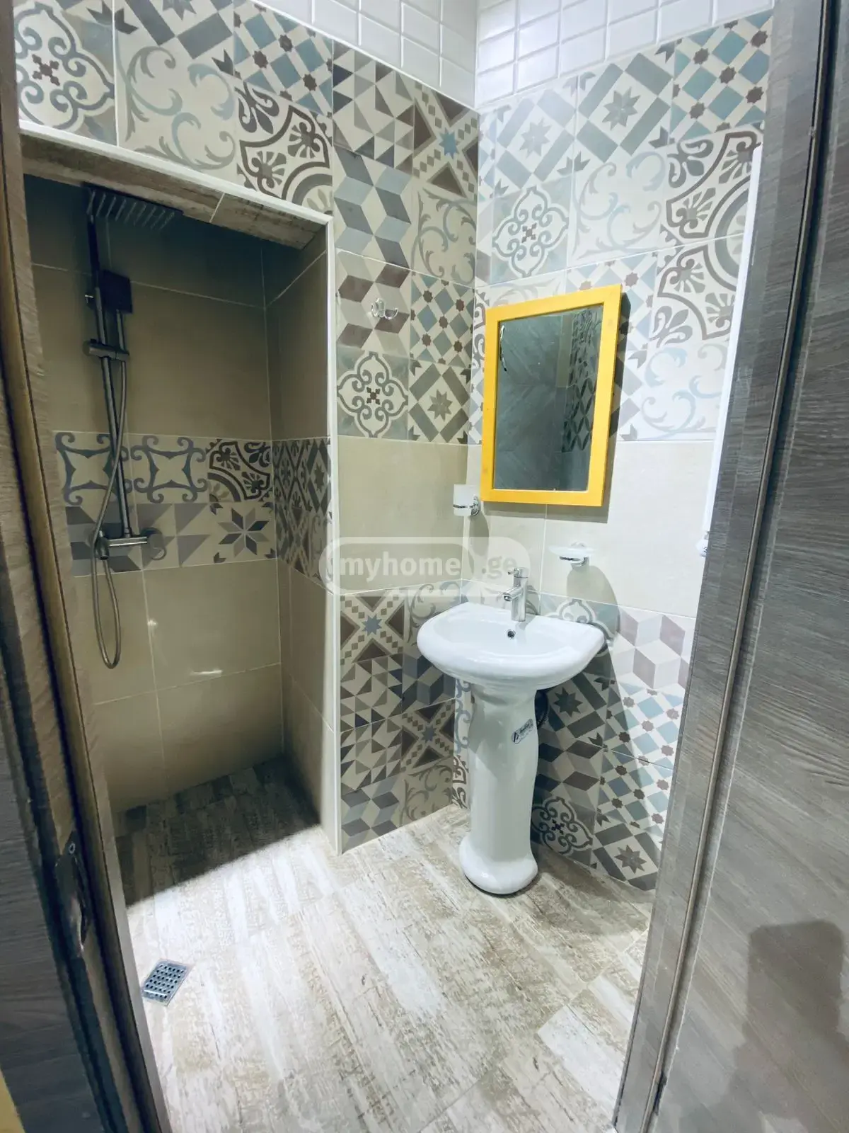 5 Room Hotel For Rent In Chugureti view 12