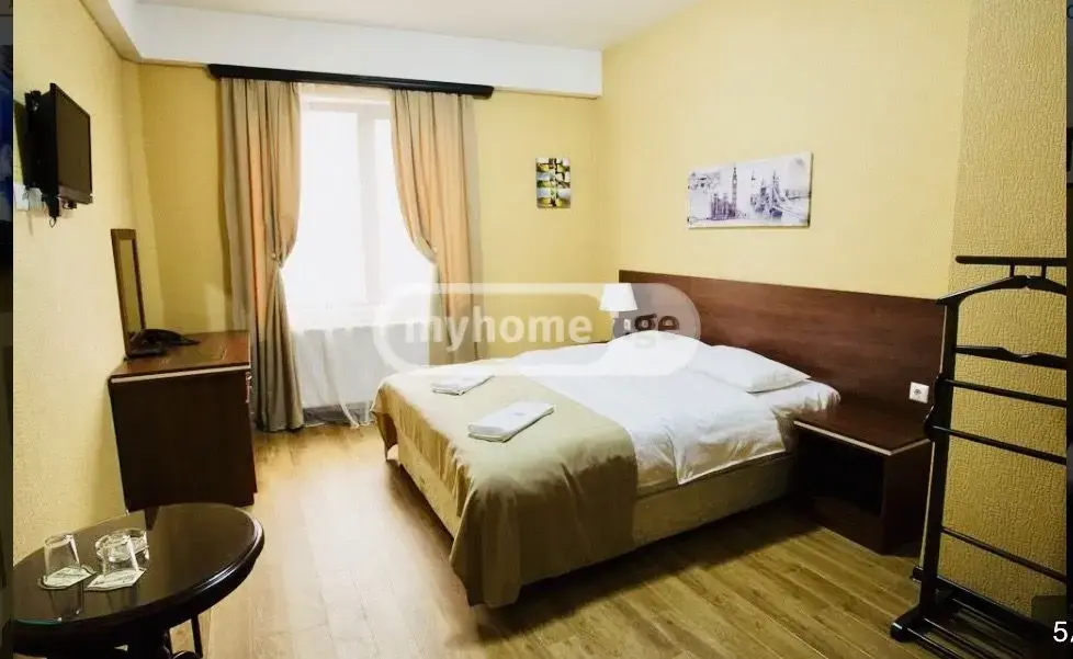10+ Room Hotel For Rent In Isani view 8