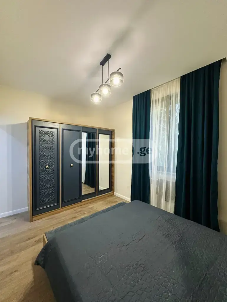 7 Room Private House For Sale view 9