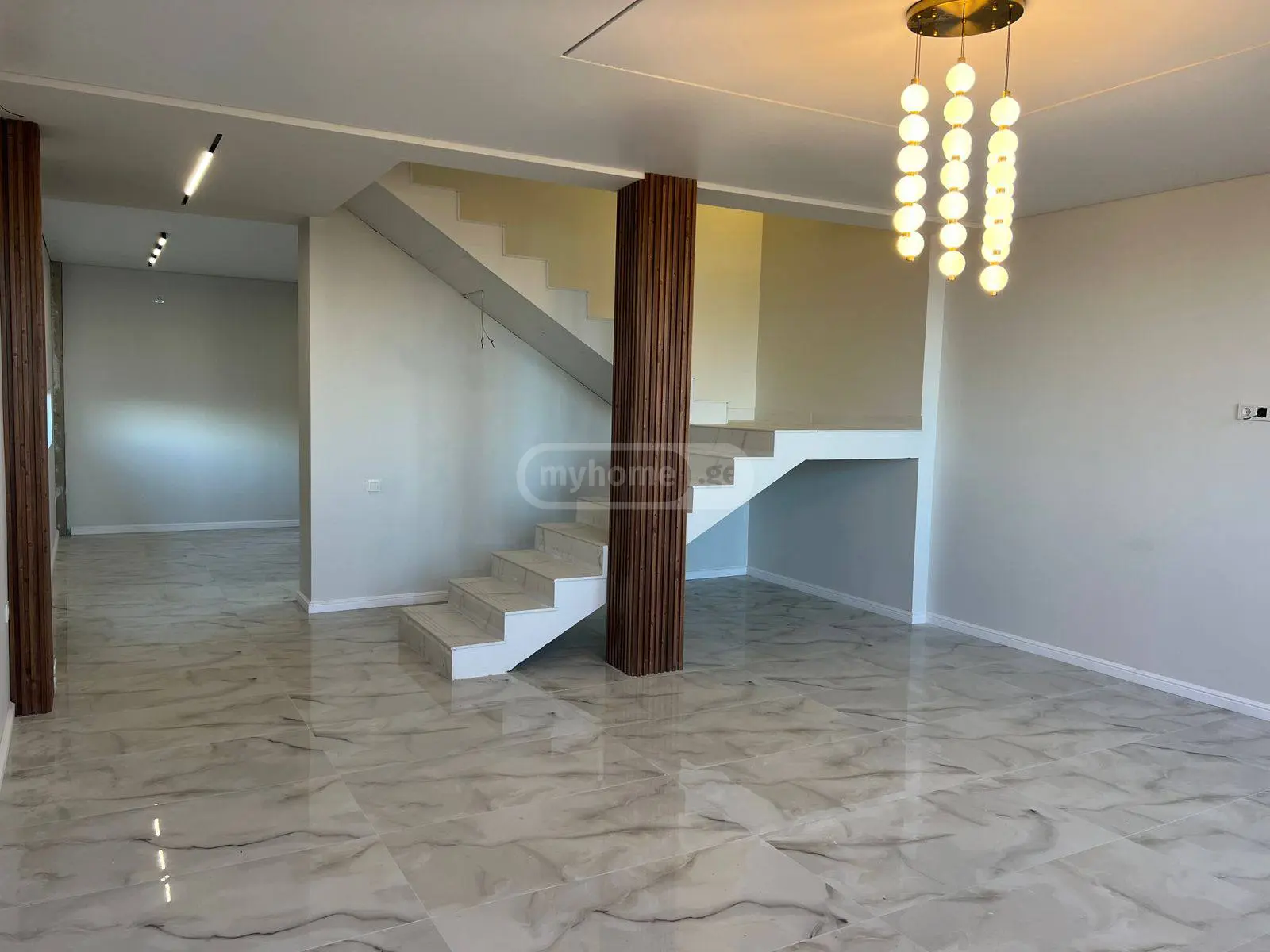 4 Room Private House For Sale view 4