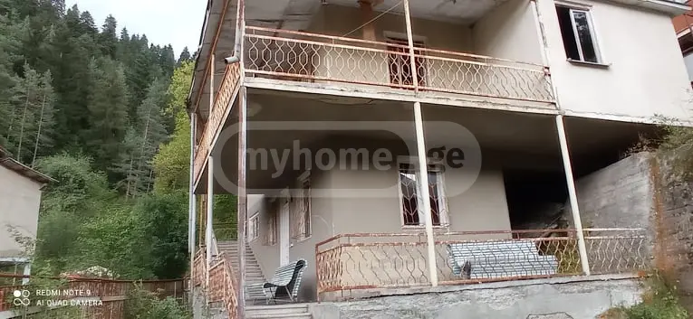 7 Room Country House For Sale view 1