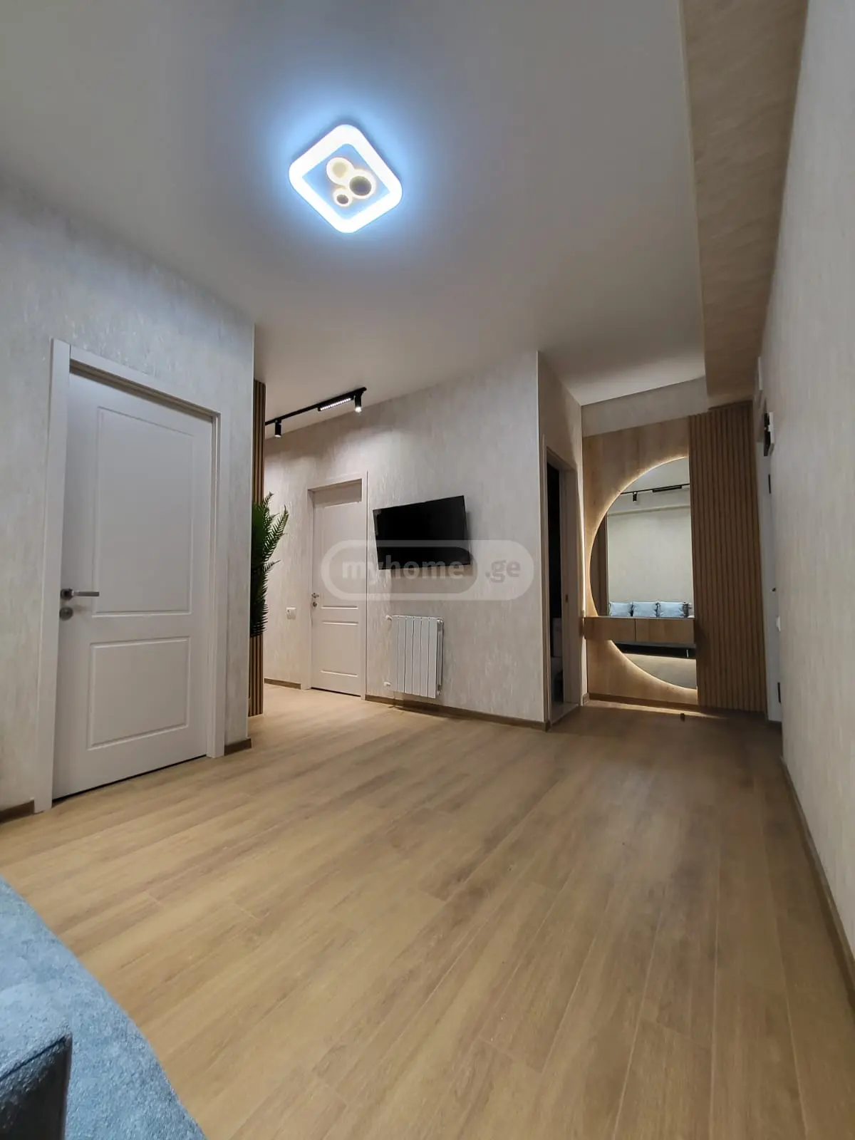 3 Room Apartment For Rent In Didube view 8