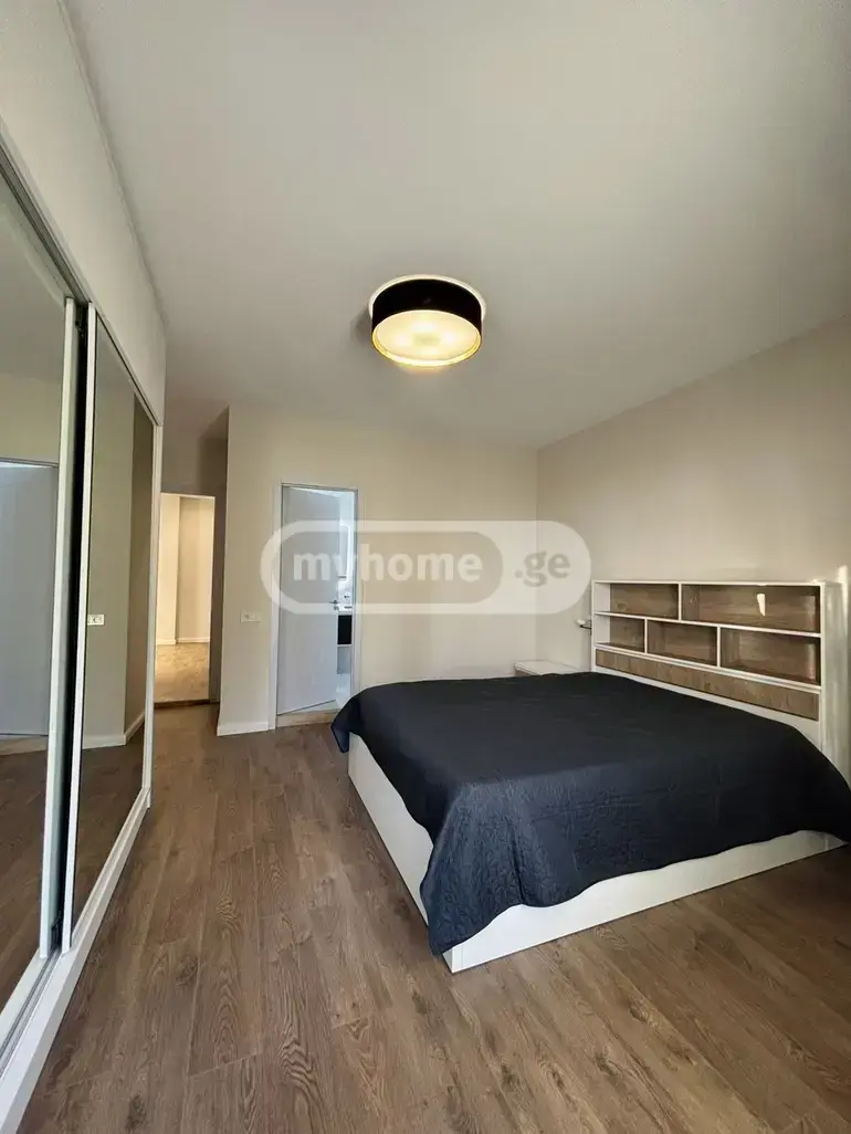 7 Room Private House For Sale view 6